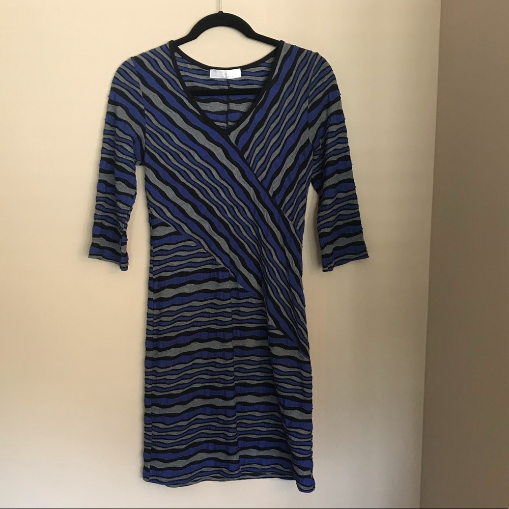 Papillon Blanc Striped V Neck Dress Size Small
